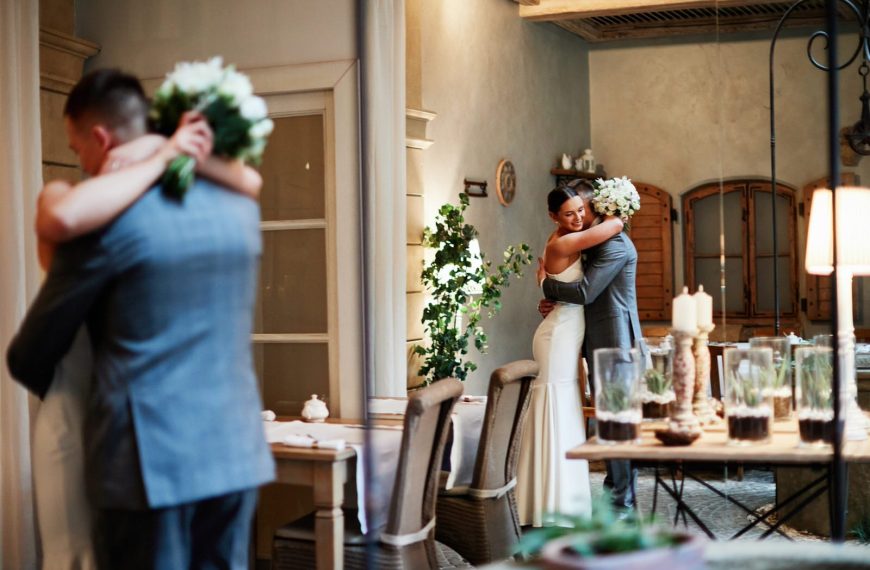 Moment przygotowań do ślubu – dlaczego warto uwiecznić go na zdjęciach?