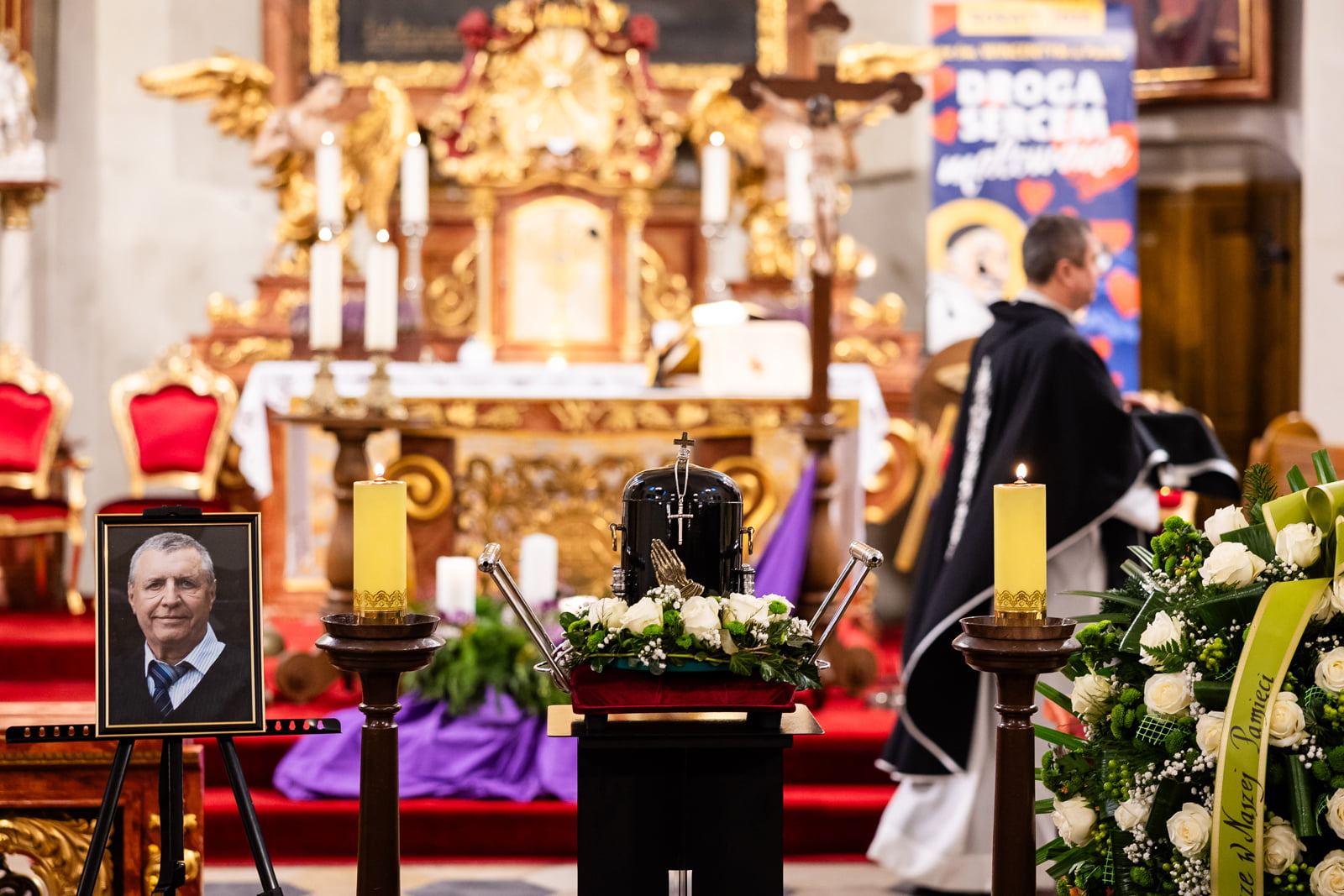 Zdjęcia pogrzebowe Wrocław - zdjęcia z pogrzebu we Wrocławiu