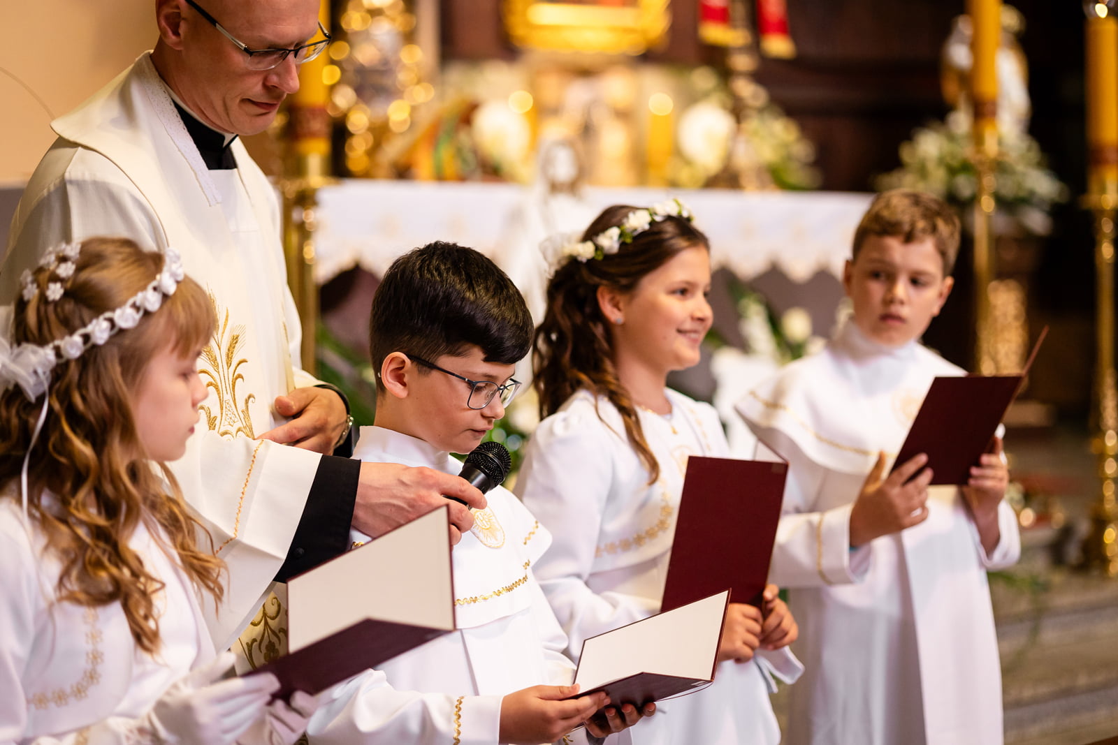 Fotografia komunijna Jastrzębie-Zdrój – fotograf na Komunię Świętą Jastrzębie-Zdrój 4 Fotografia komunijna Jastrzębie-Zdrój – fotograf na Komunię Świętą Jastrzębie-Zdrój