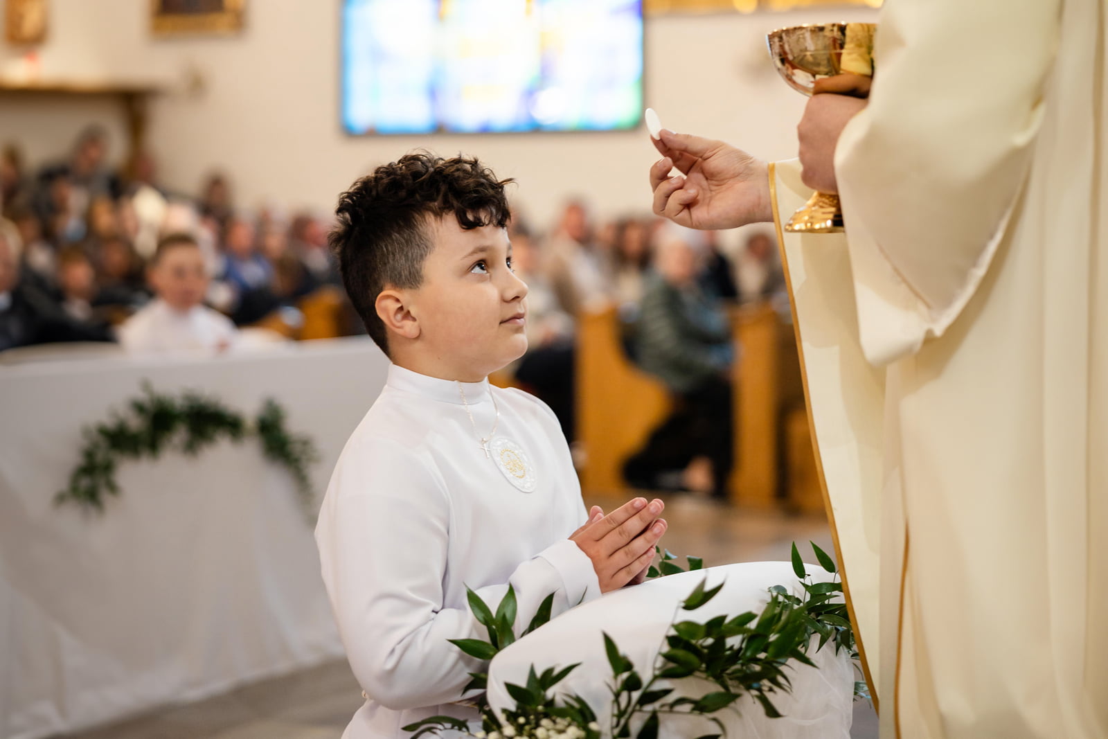 Fotografia komunijna Jastrzębie-Zdrój – fotograf na Komunię Świętą Jastrzębie-Zdrój 27 Fotografia komunijna Jastrzębie-Zdrój – fotograf na Komunię Świętą Jastrzębie-Zdrój