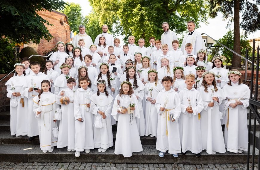 fotograf na komunię wrocław - zdjęcia z komunii świętej we wrocławiu