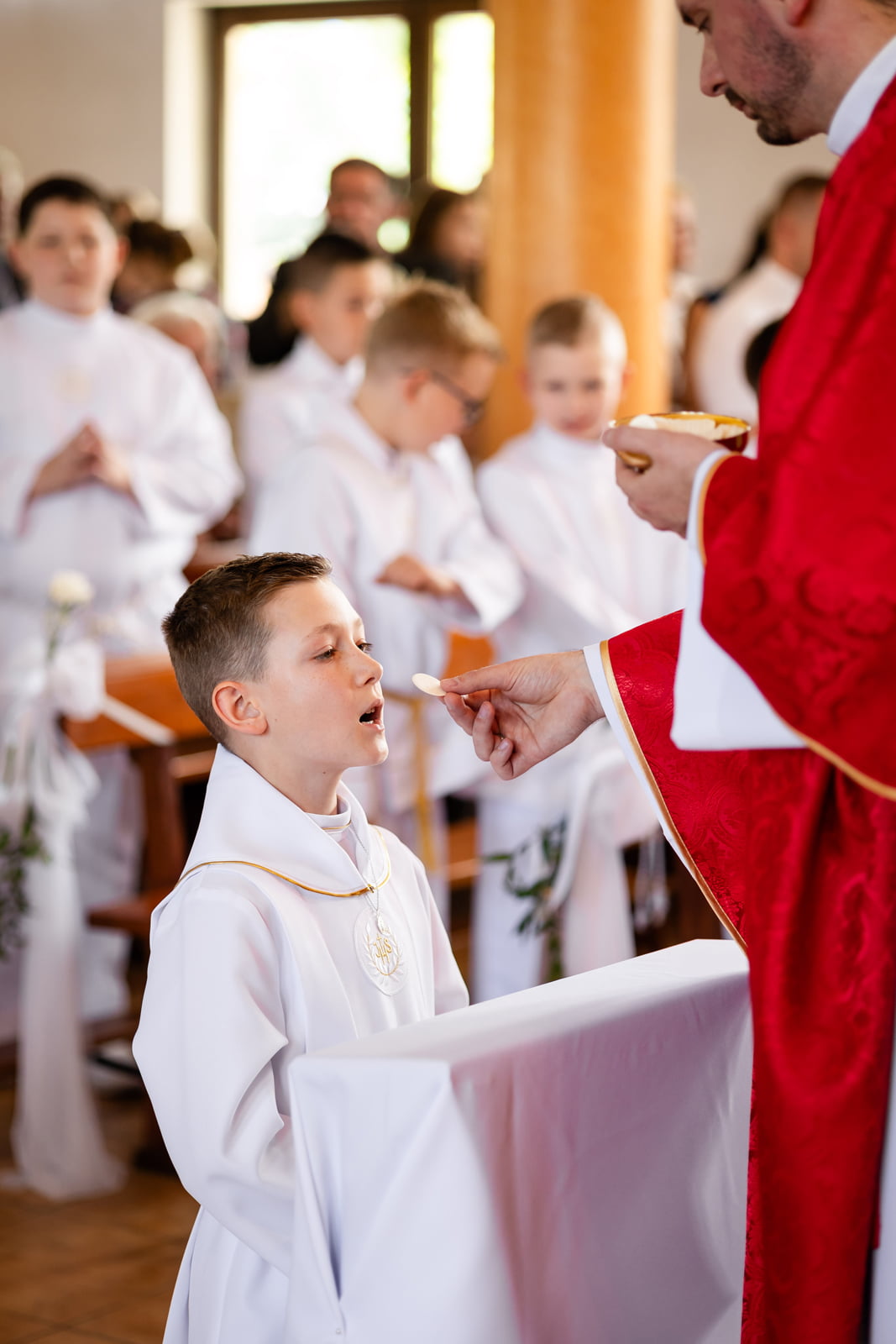 Fotografia komunijna Ostrów Wielkopolski - zdjęcia z komunii
